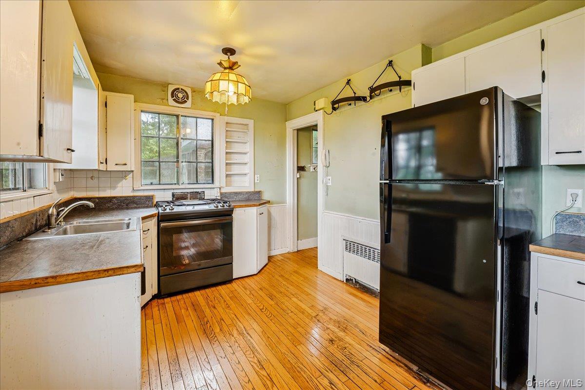 Single Family Pinecrest Parkway Westchester County, NY 10706, MLS-1013607-12
