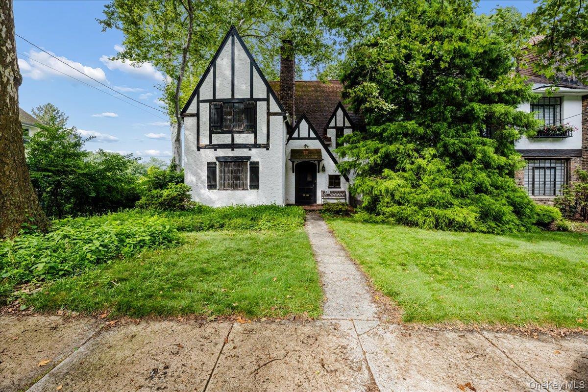 Single Family Pinecrest Parkway Westchester County, NY 10706, MLS-1013607-2
