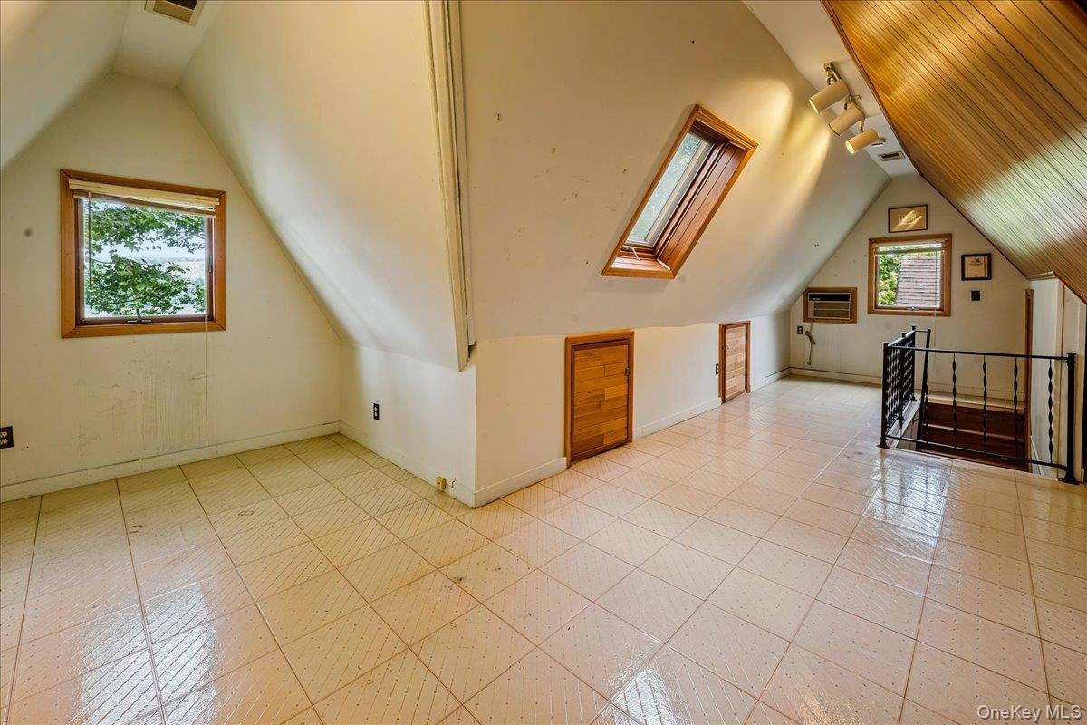 Single Family Pinecrest Parkway Westchester County, NY 10706, MLS-1013607-20