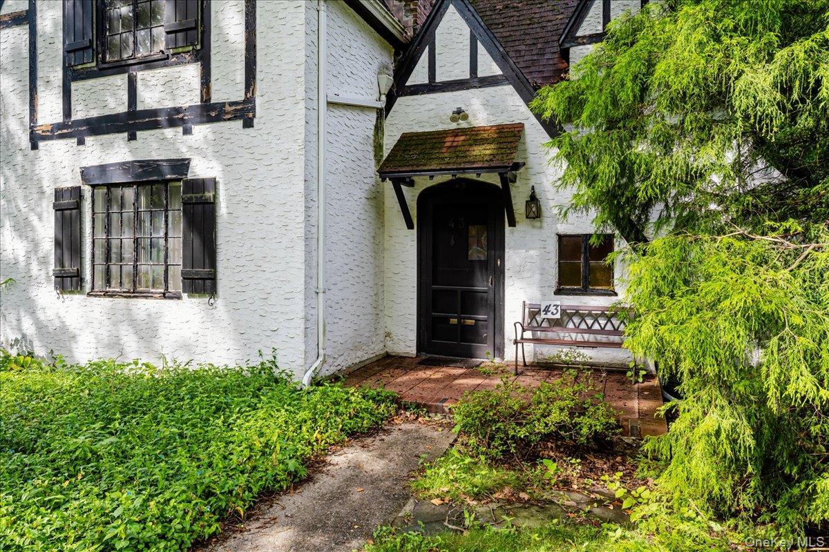 Single Family Pinecrest Parkway Westchester County, NY 10706, MLS-1013607-3