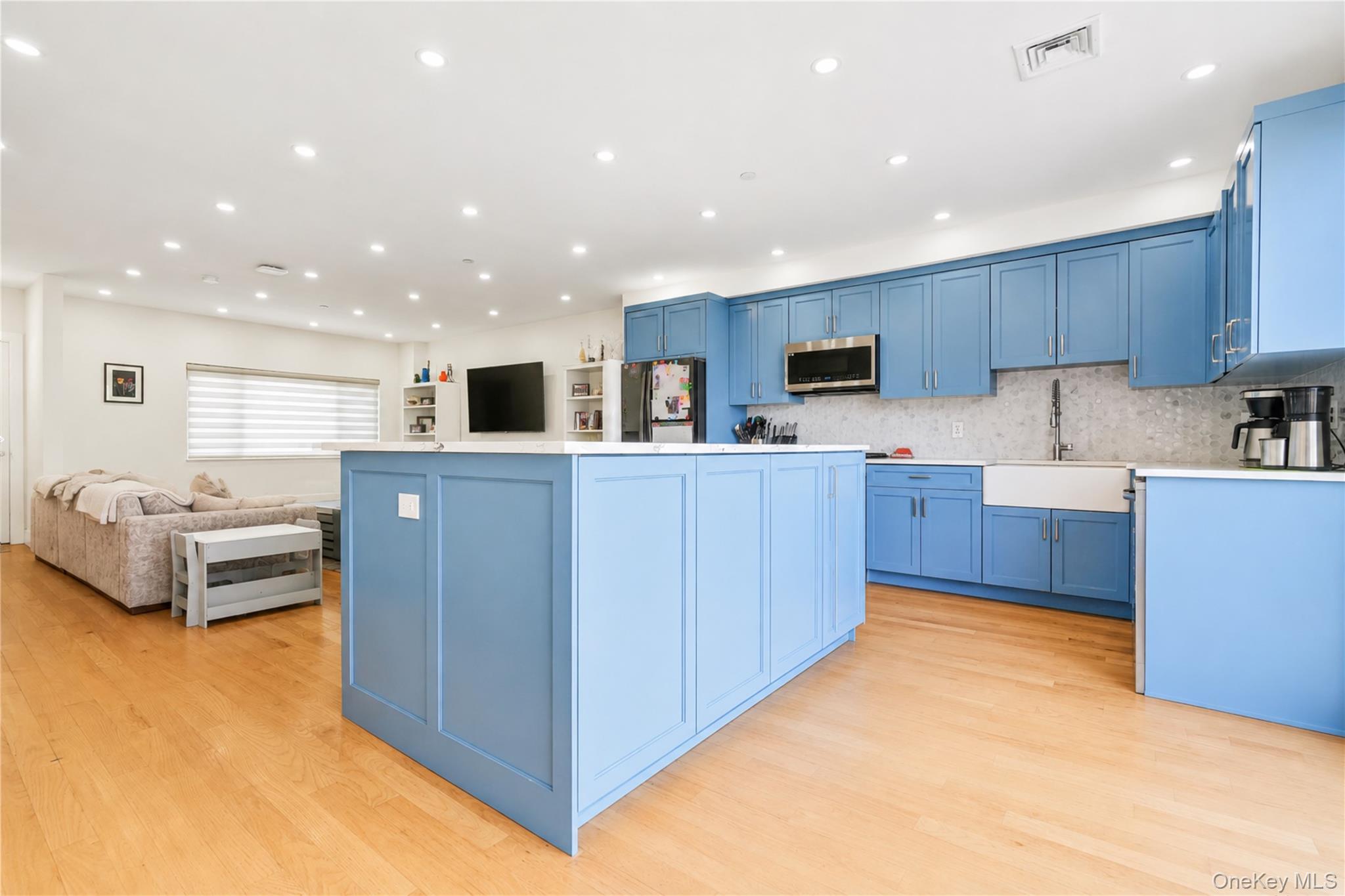 Single Family Hart Street Brooklyn, NY 11237, MLS-1013654-17