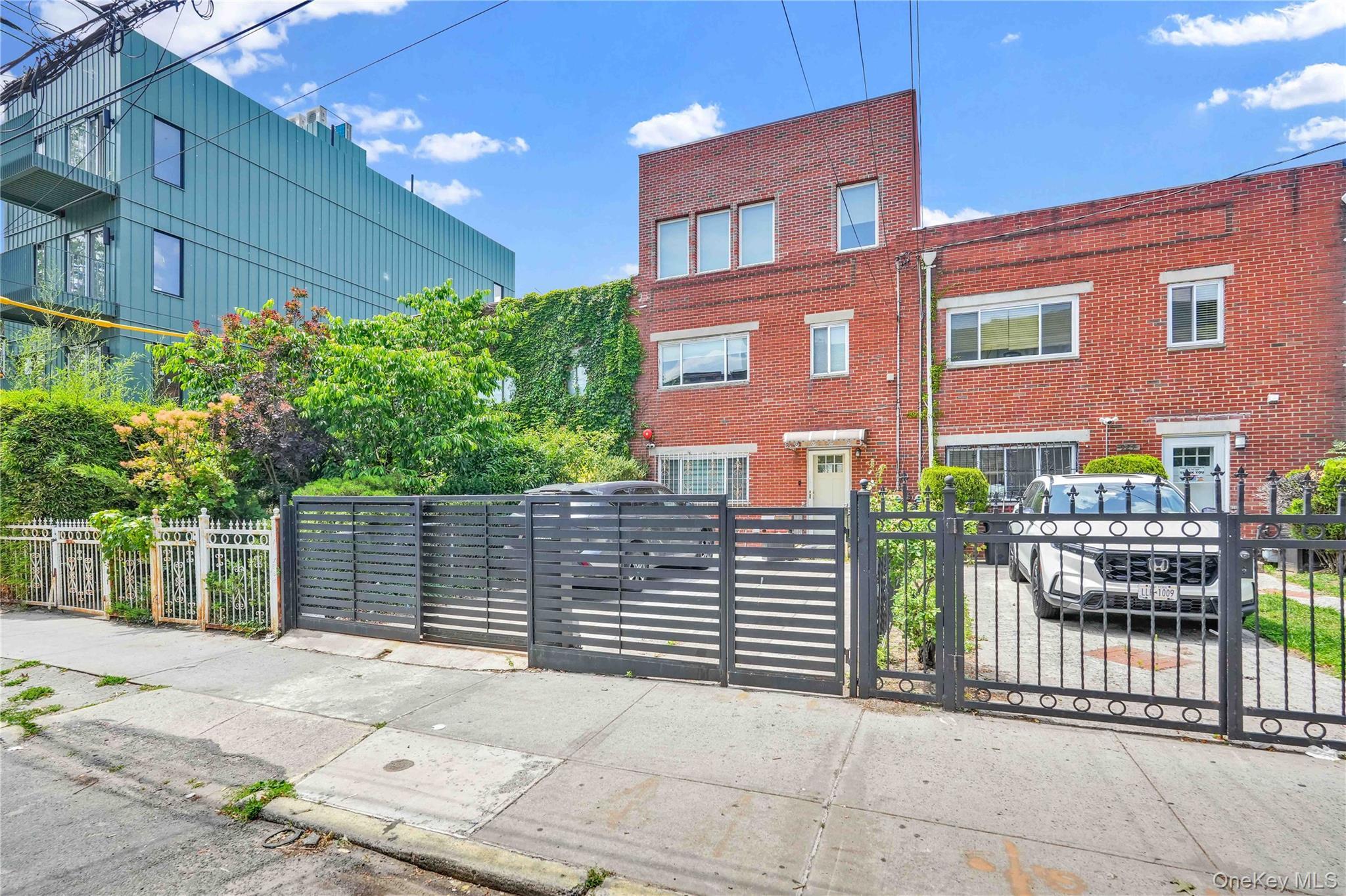 Single Family Hart Street Brooklyn, NY 11237, MLS-1013654-23
