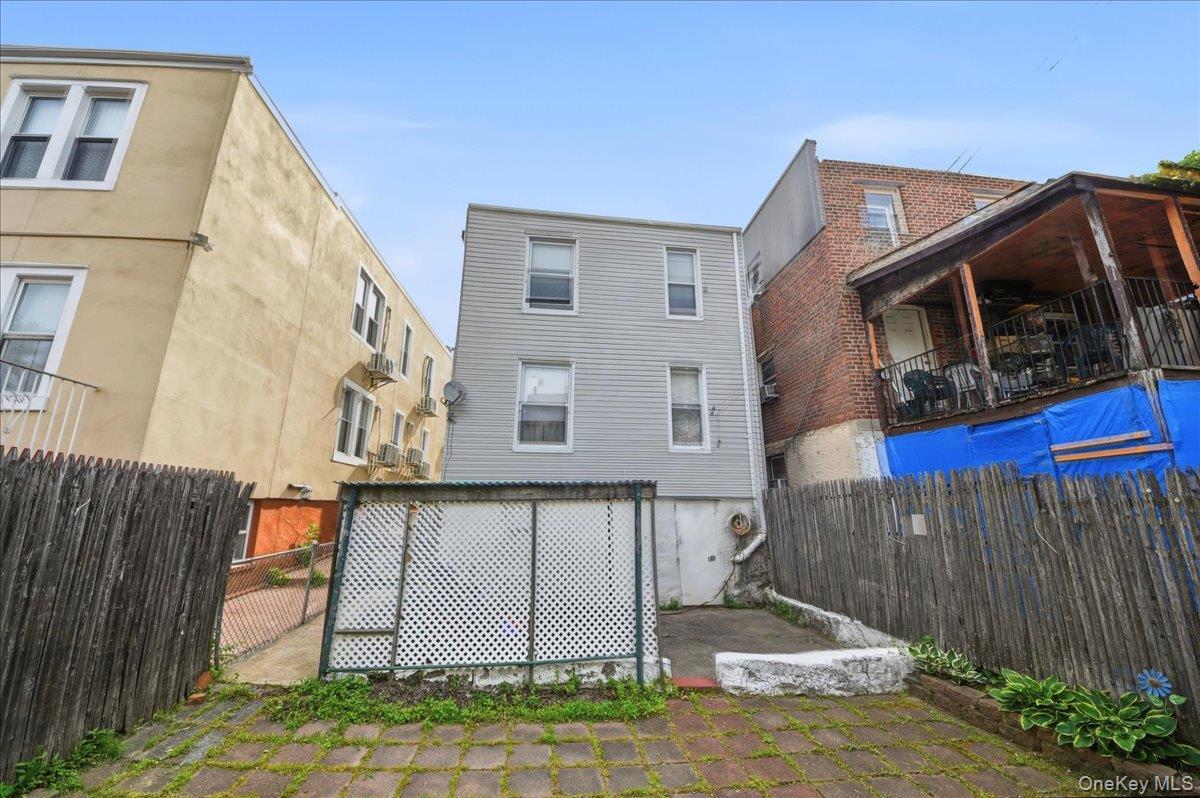 Single Family Muliner Avenue Bronx, NY 10462, MLS-1013662-21