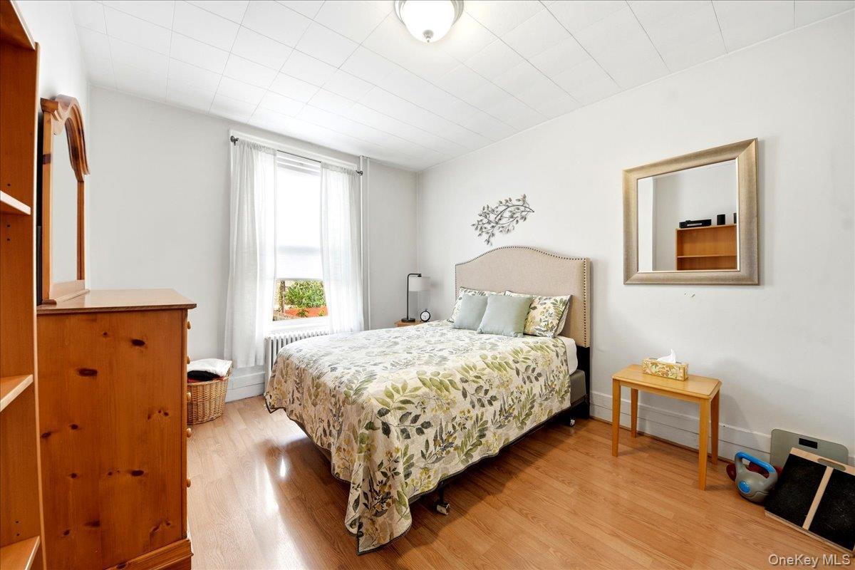 Single Family Muliner Avenue Bronx, NY 10462, MLS-1013662-9