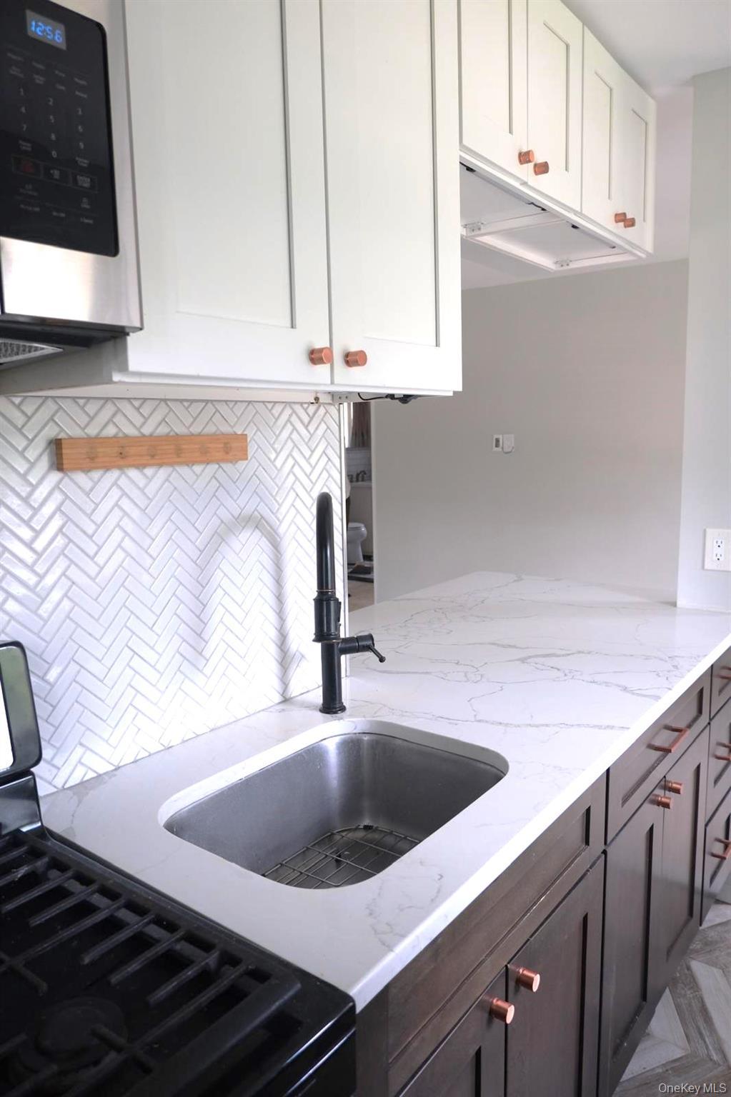 Single Family 60th  Queens, NY 11362, MLS-1013676-8