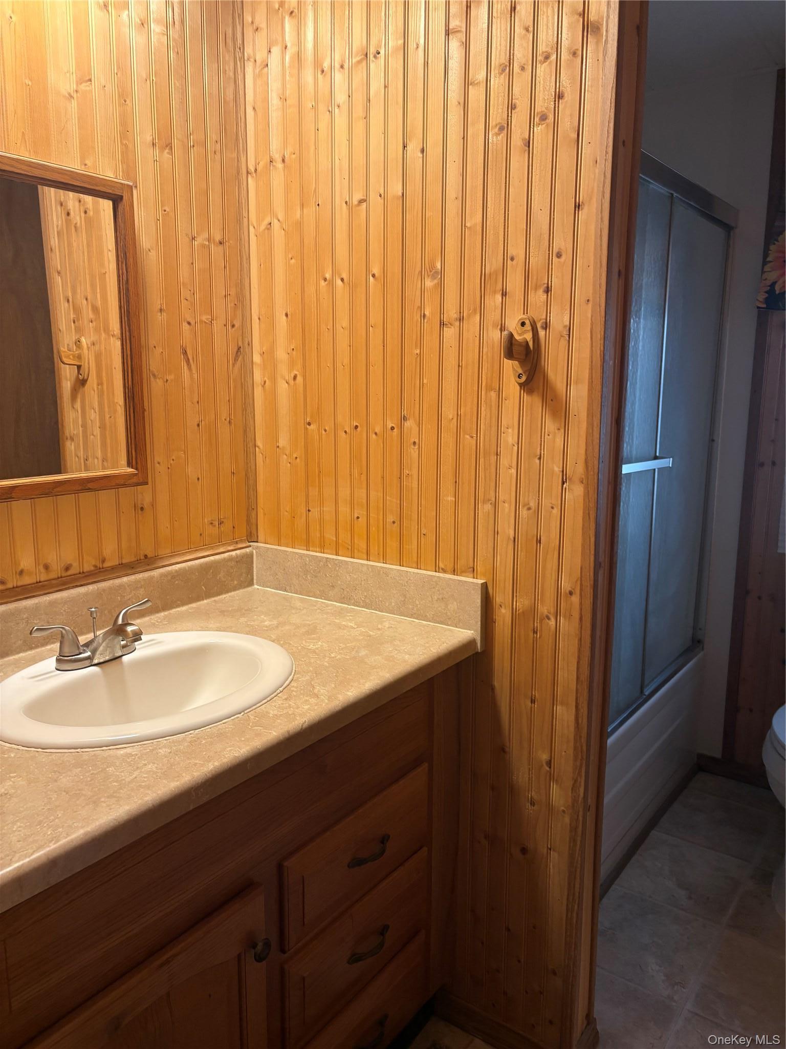 Single Family Riverleigh Avenue  Suffolk County, NY 11901, MLS-1013718-6