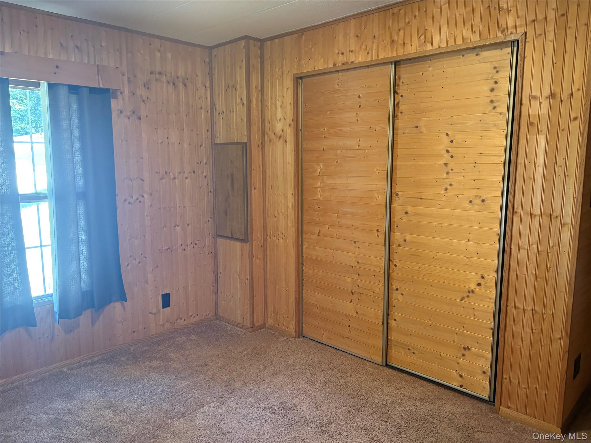 Single Family Riverleigh Avenue  Suffolk County, NY 11901, MLS-1013718-7