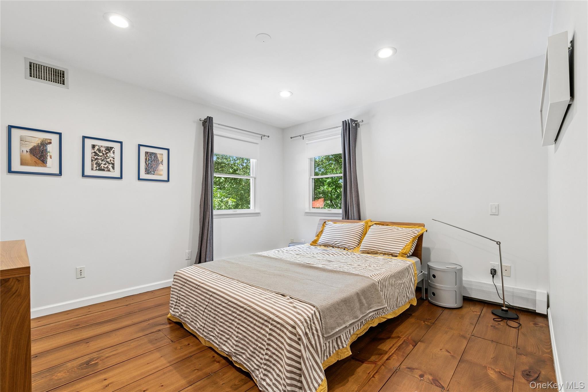 Single Family Squires Boulevard  Suffolk County, NY 11946, MLS-1013719-16