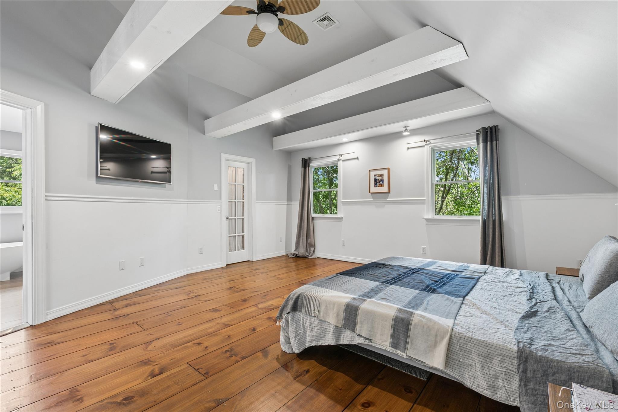 Single Family Squires Boulevard  Suffolk County, NY 11946, MLS-1013719-23
