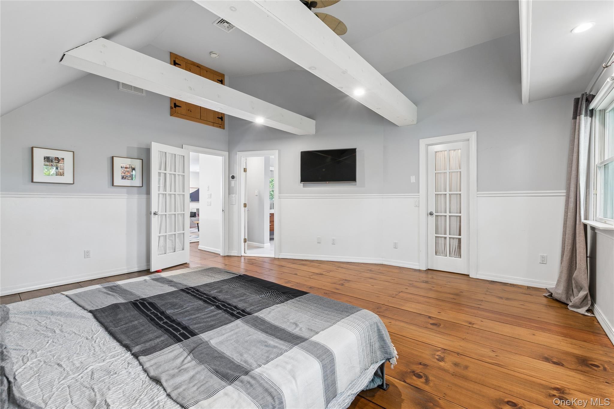 Single Family Squires Boulevard  Suffolk County, NY 11946, MLS-1013719-24