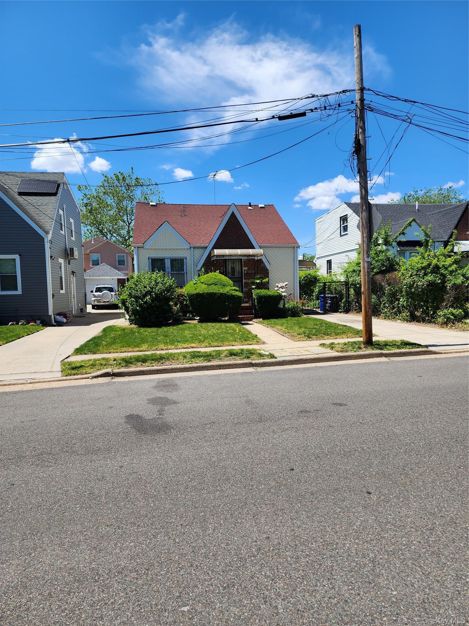 Single Family 238th Street  Queens, NY 11411, MLS-1013728-13