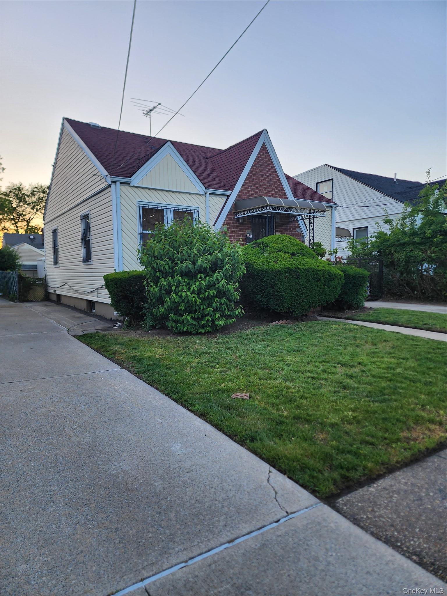 Single Family 238th Street  Queens, NY 11411, MLS-1013728-2