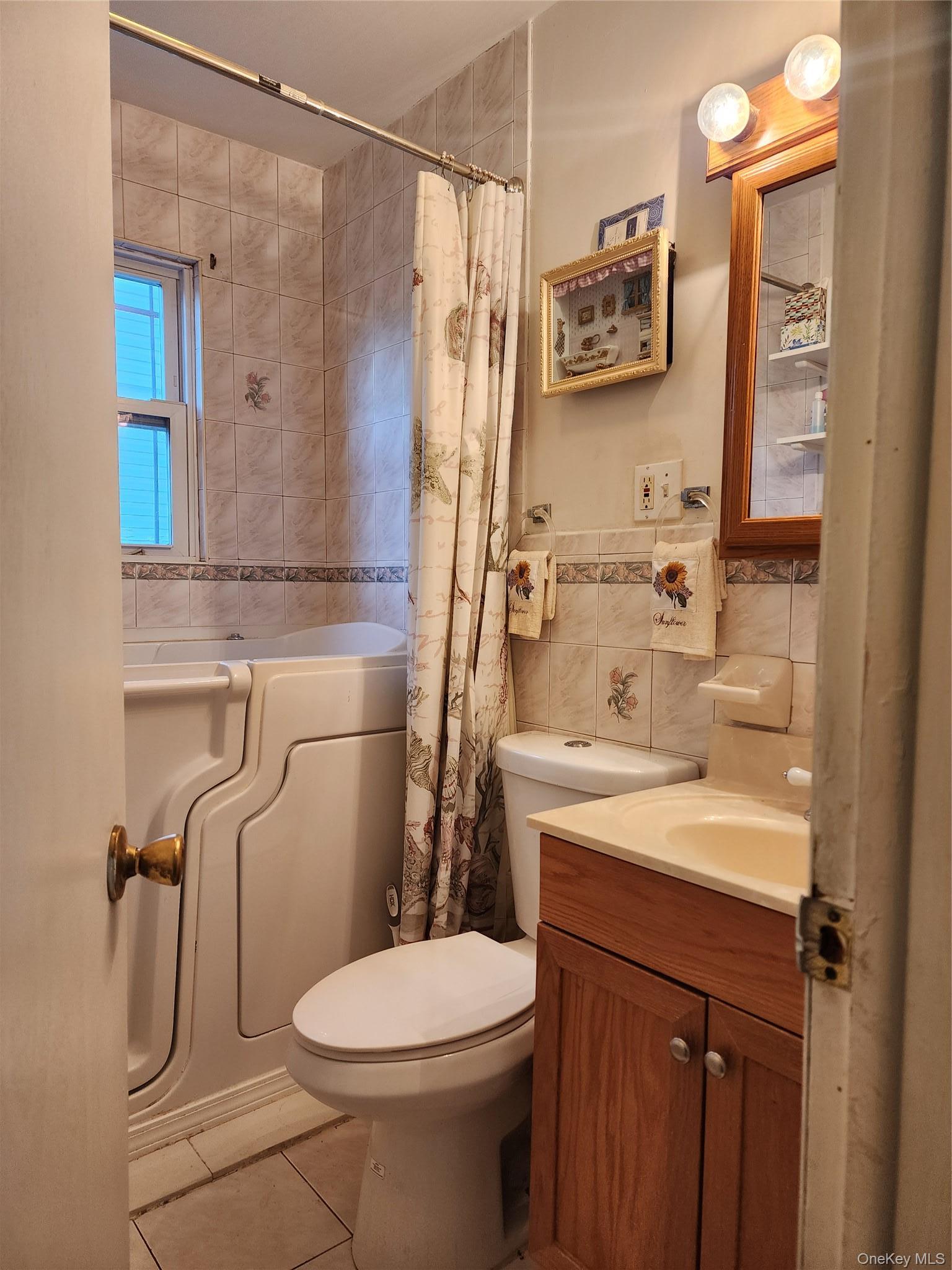Single Family 238th Street  Queens, NY 11411, MLS-1013728-20