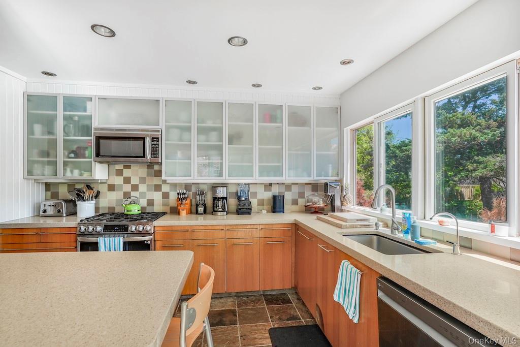 Single Family Beach Hill Walk  Suffolk County, NY 11782, MLS-1013751-25