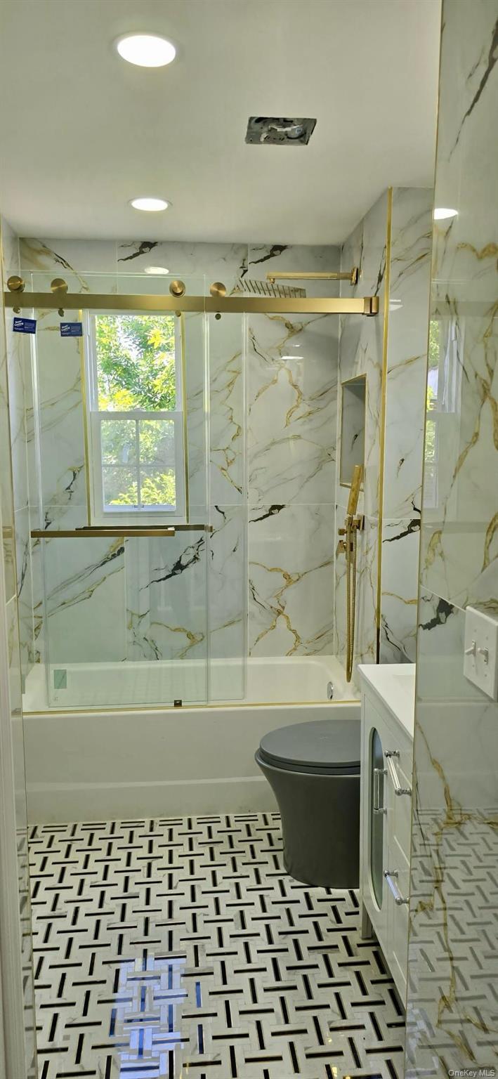 Single Family Bouck  Bronx, NY 10469, MLS-1013758-13