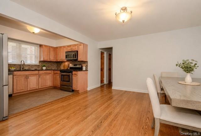 Single Family Neill Avenue Bronx, NY 10461, MLS-1013767-21