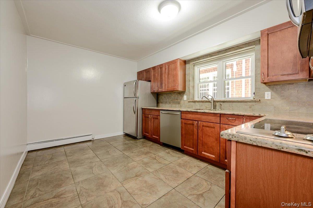 Single Family Neill Avenue Bronx, NY 10461, MLS-1013767-32