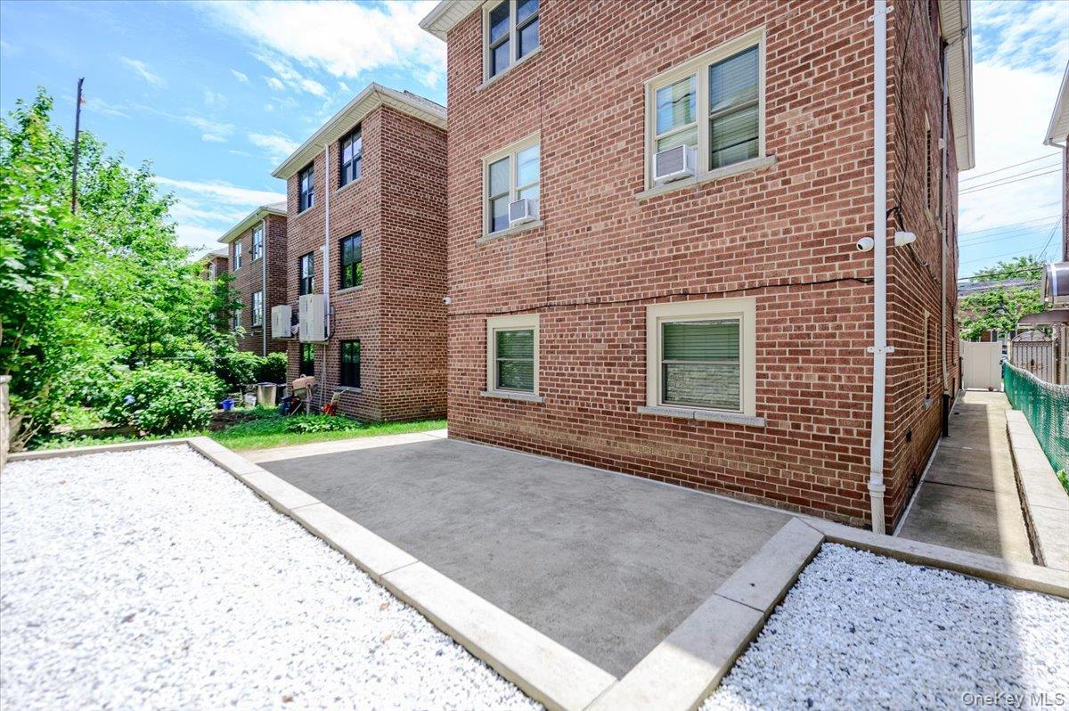 Single Family Neill Avenue Bronx, NY 10461, MLS-1013767-41