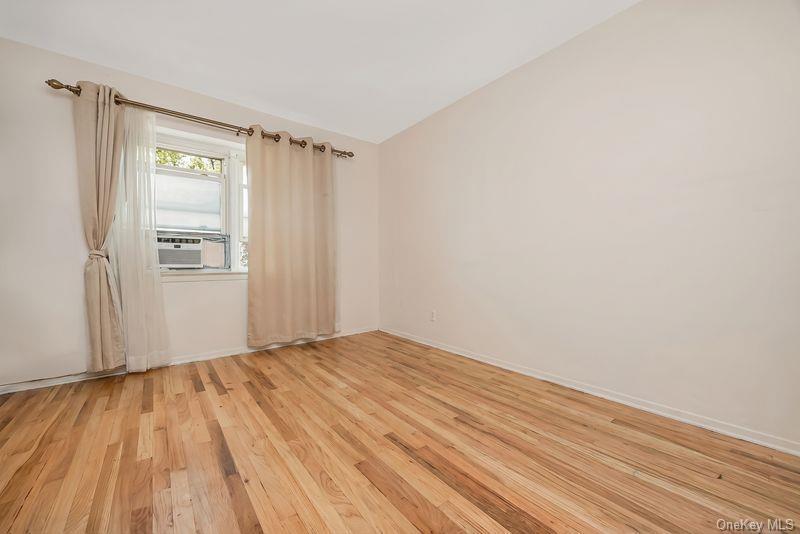 Single Family 23rd Road  Queens, NY 11360, MLS-1013772-10