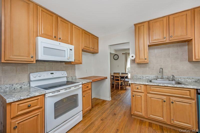 Single Family 23rd Road  Queens, NY 11360, MLS-1013772-20