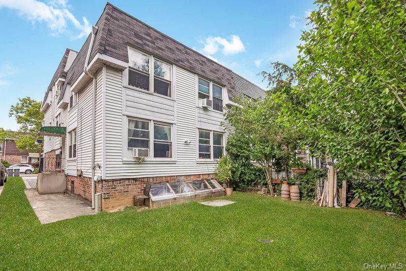 Single Family 23rd Road Queens, NY 11360, MLS-1013772-39