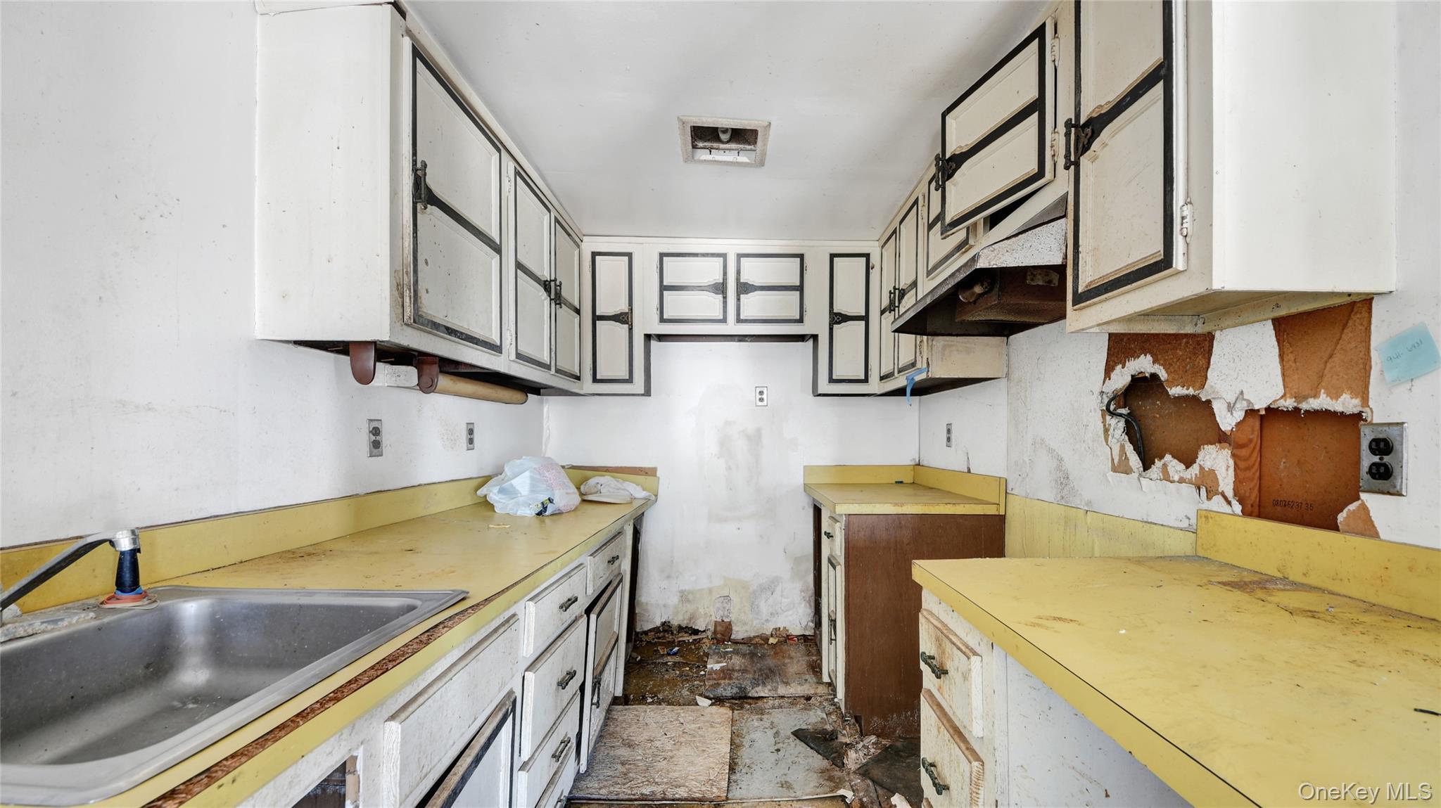 Single Family Croton Avenue Westchester County, NY 10562, MLS-1013780-3