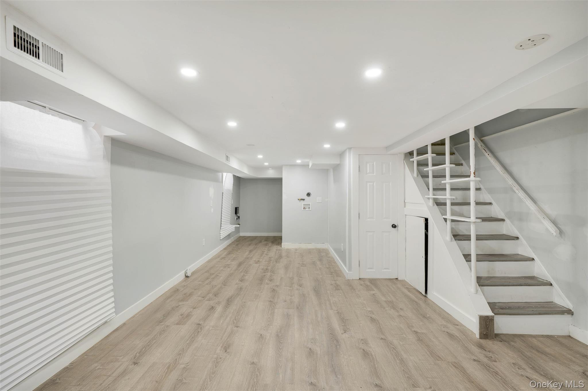 Single Family Zoller Road  Queens, NY 11434, MLS-1013783-3