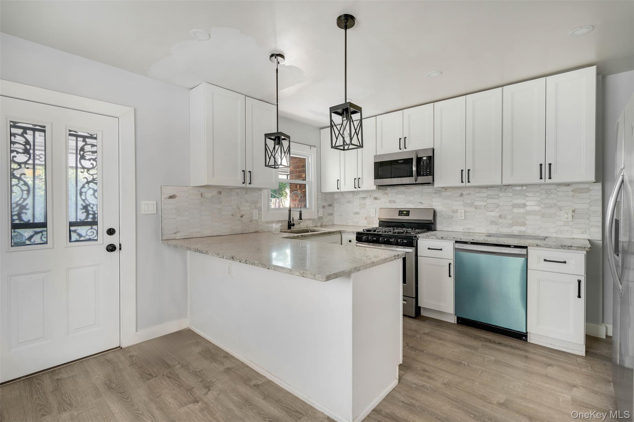 Single Family Zoller Road  Queens, NY 11434, MLS-1013783-4