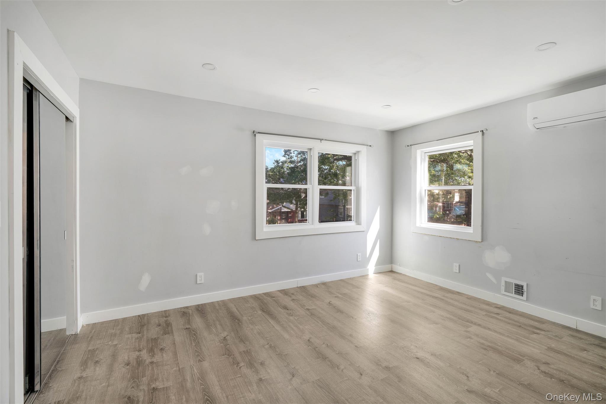 Single Family Zoller Road  Queens, NY 11434, MLS-1013783-6