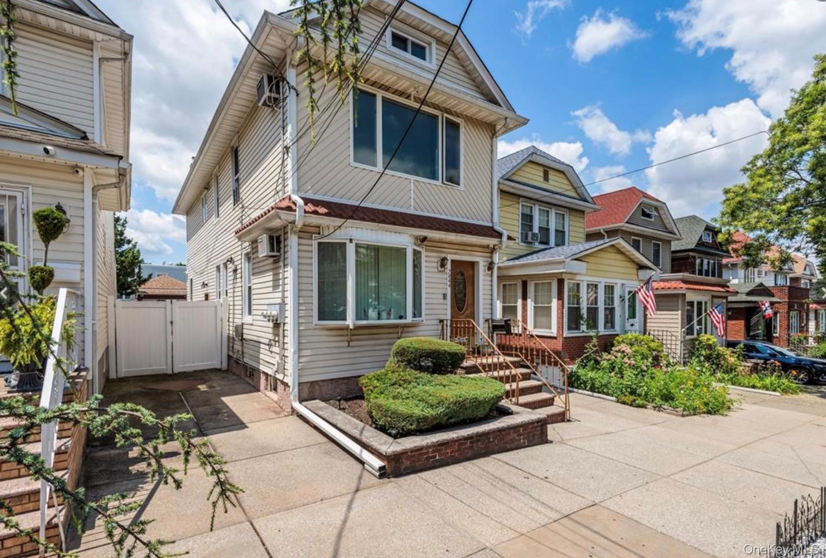 Single Family Street  Queens, NY 11385, MLS-1013798-2