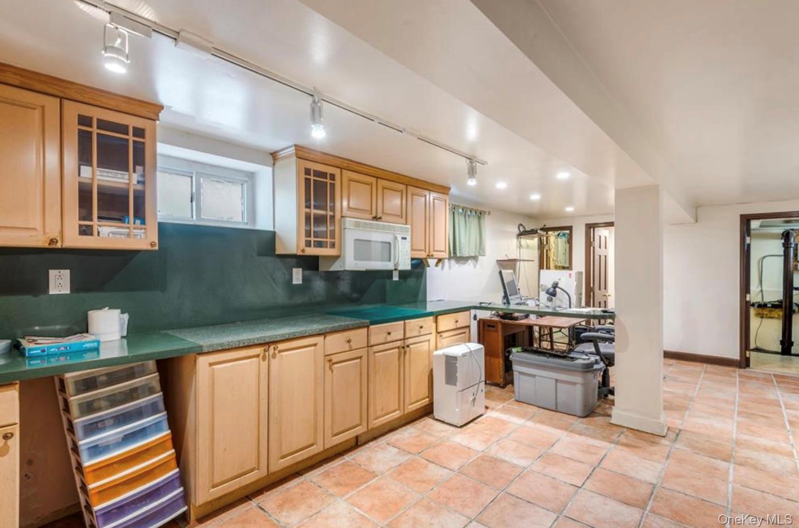 Single Family Street  Queens, NY 11385, MLS-1013798-20