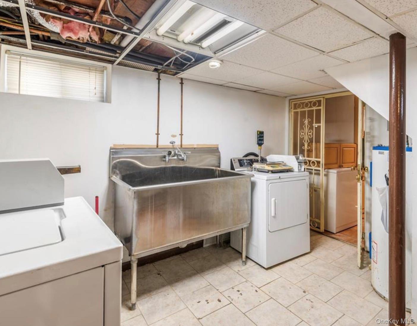 Single Family Street  Queens, NY 11385, MLS-1013798-21