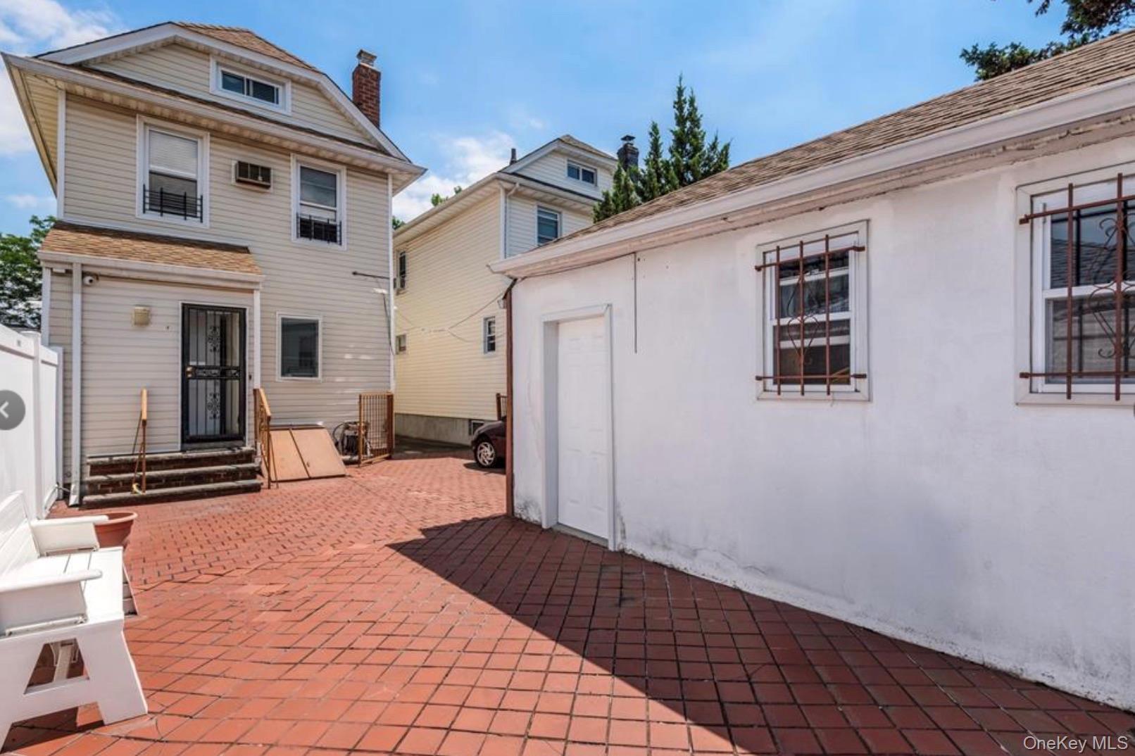 Single Family Street  Queens, NY 11385, MLS-1013798-8