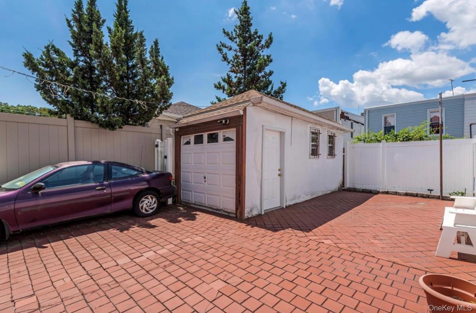 Single Family Street  Queens, NY 11385, MLS-1013798-9