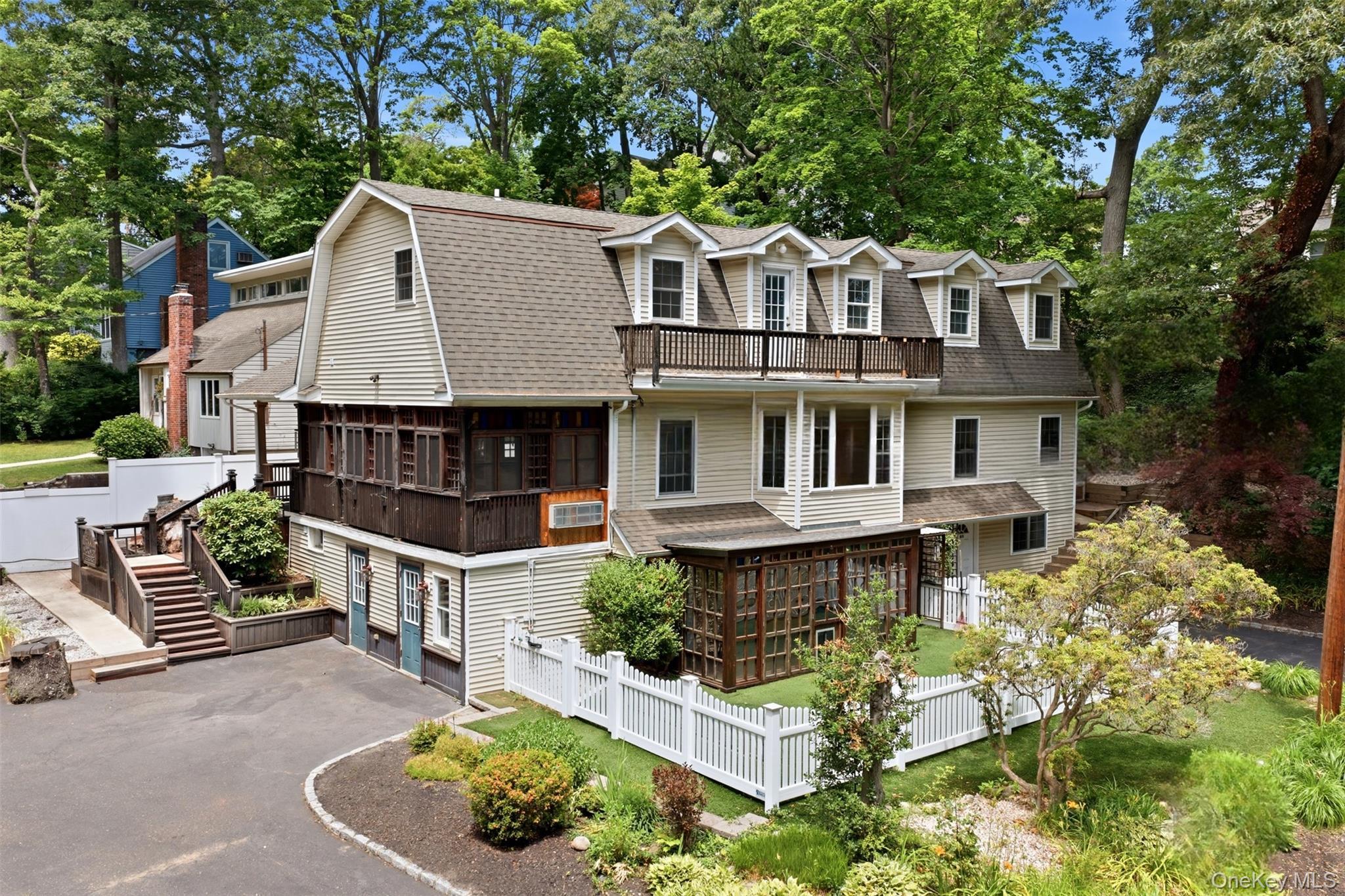 Single Family Mckinley Terrace Suffolk County, NY 11721, MLS-1013820-2