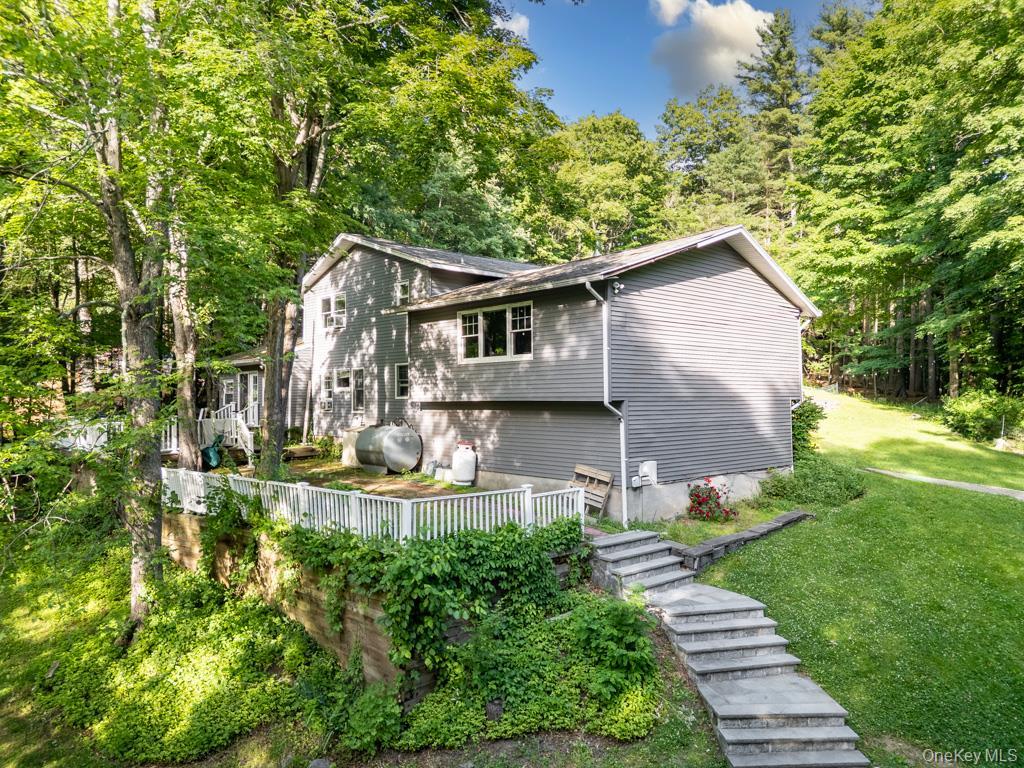 Single Family Englewood Terrace Putnam County, NY 10541, MLS-1013835-3