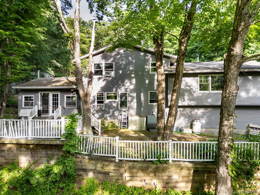 Single Family Englewood Terrace Putnam County, NY 10541, MLS-1013835-40