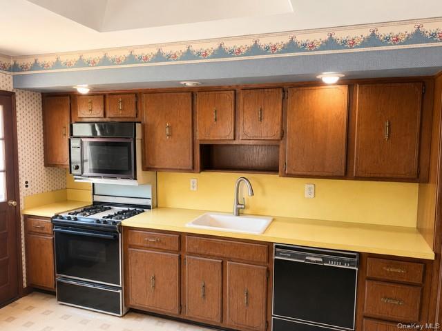 Single Family Rockland Lane Rockland County, NY 10977, MLS-1013842-3