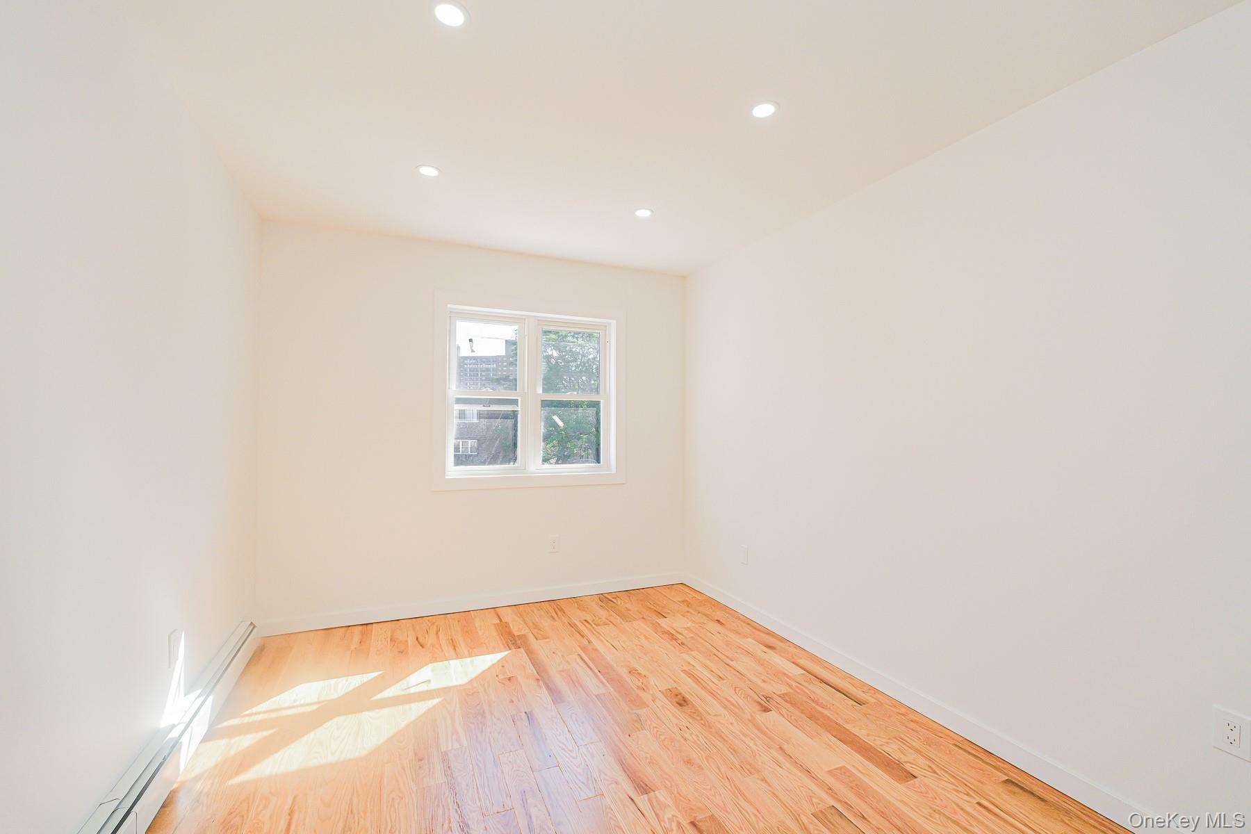 Single Family Rockaway Brooklyn, NY 11236, MLS-1013853-19
