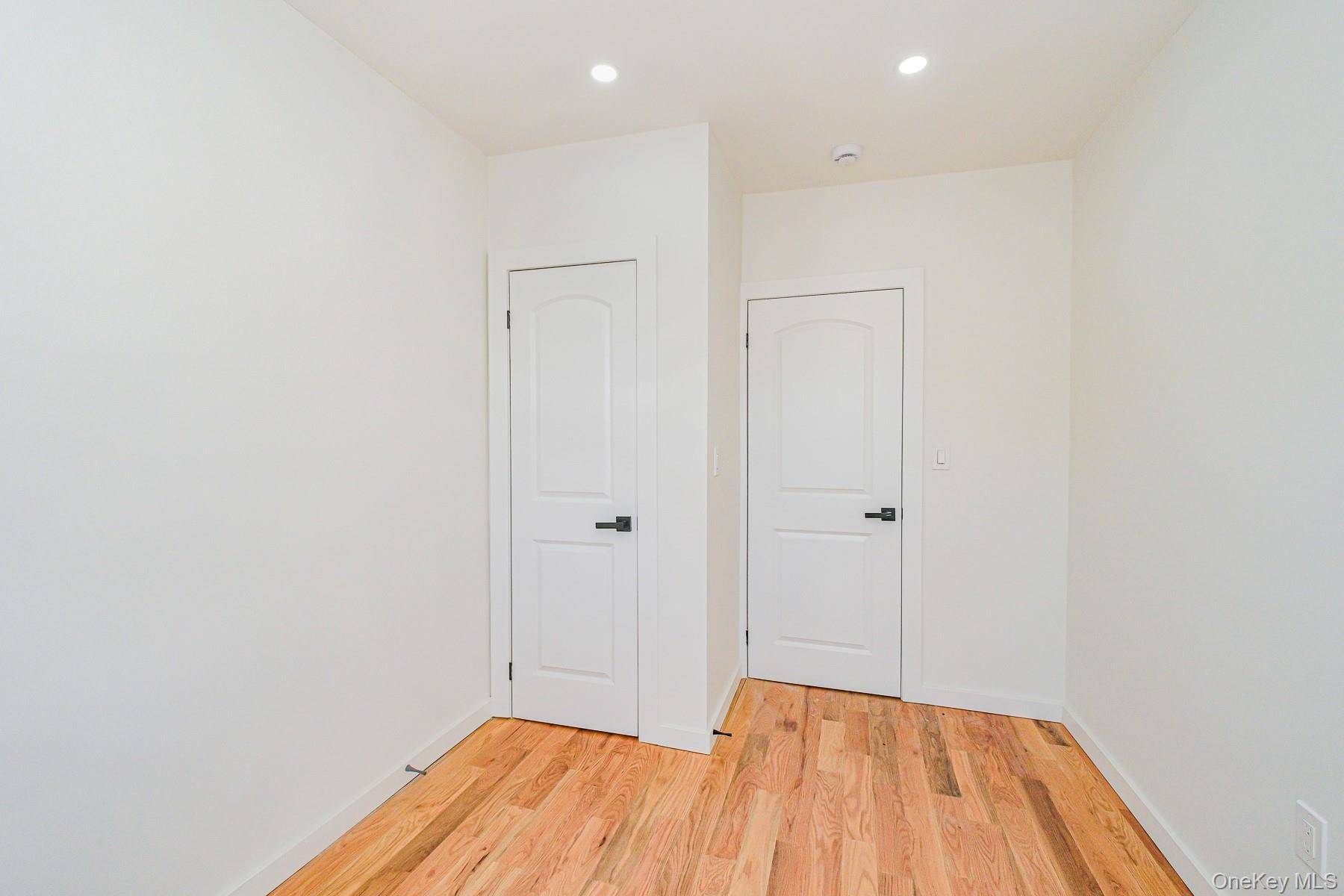 Single Family Rockaway Brooklyn, NY 11236, MLS-1013853-23