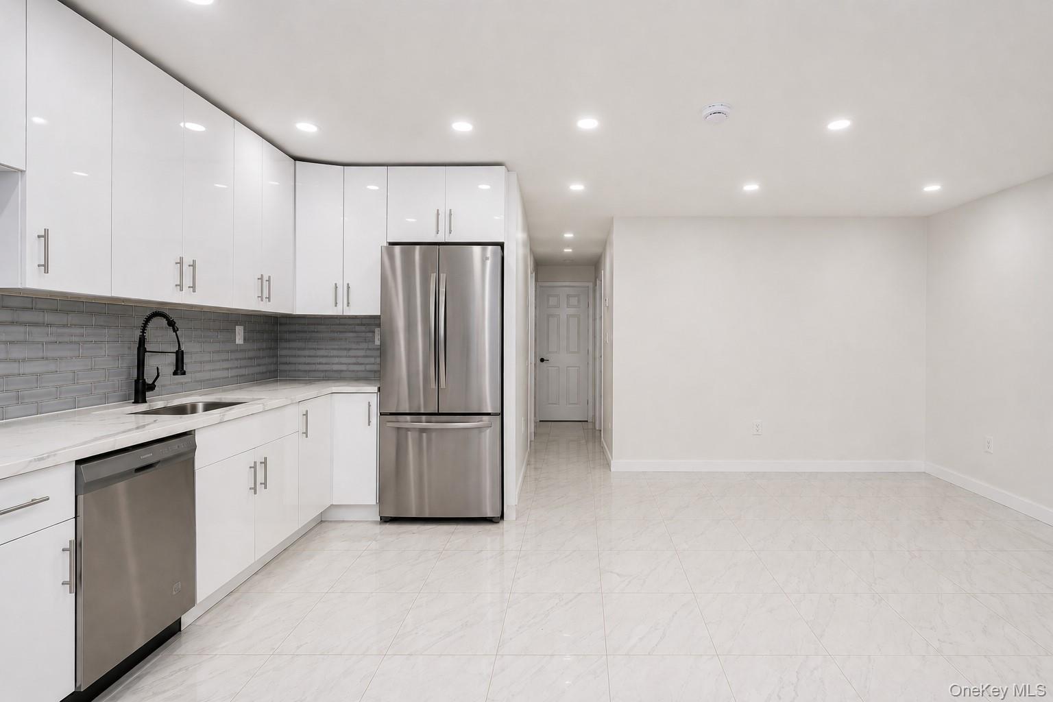 Single Family Rockaway Brooklyn, NY 11236, MLS-1013853-27