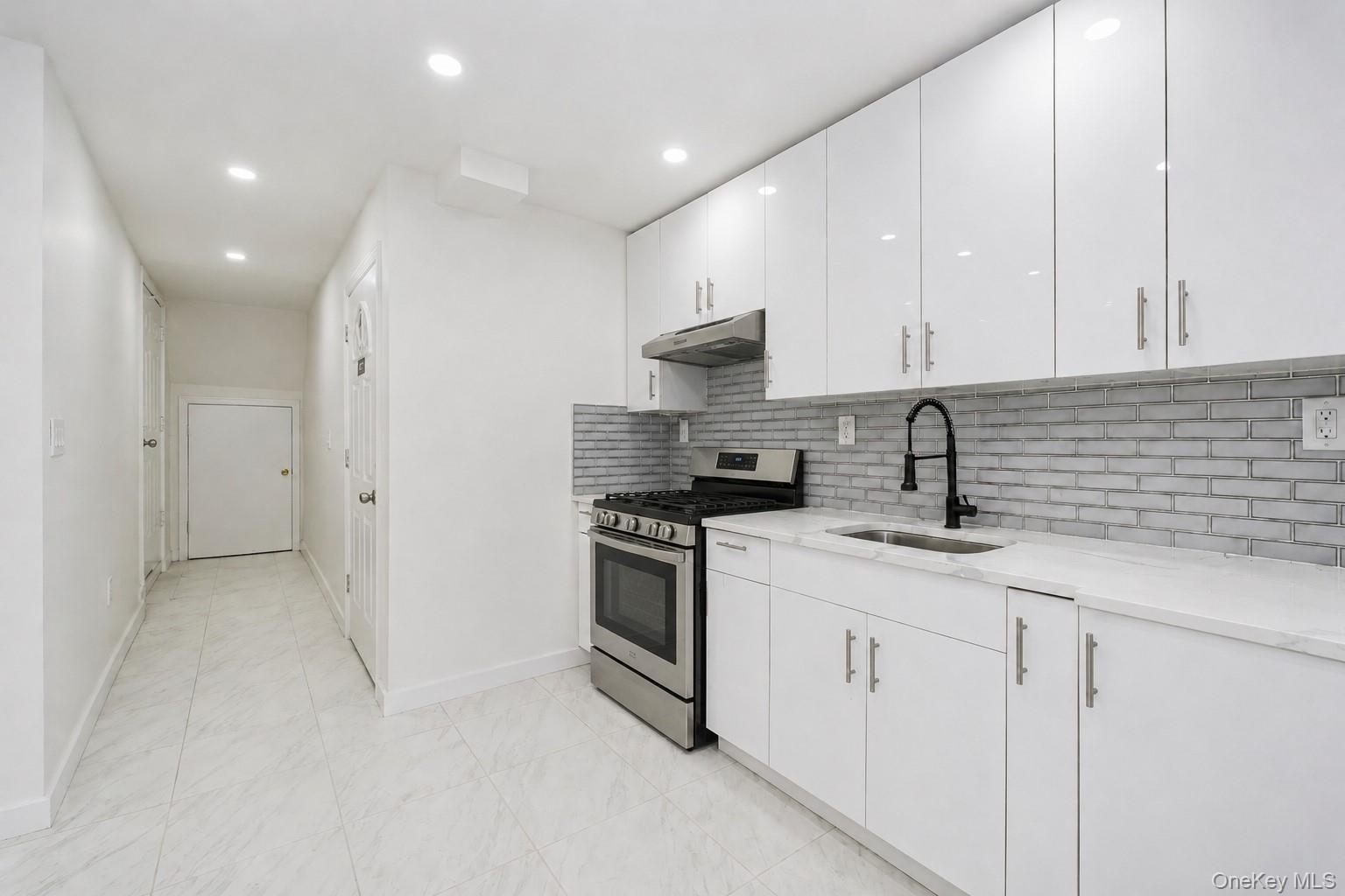 Single Family Rockaway Brooklyn, NY 11236, MLS-1013853-29