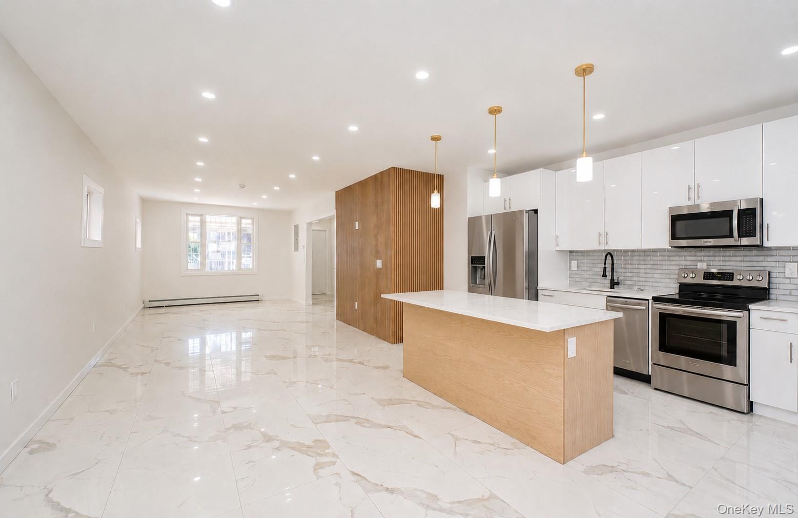 Single Family Rockaway Brooklyn, NY 11236, MLS-1013853-4