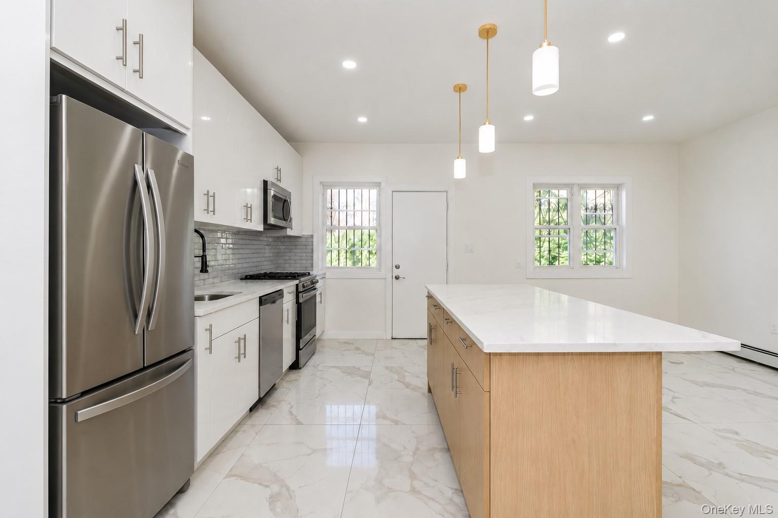 Single Family Rockaway Brooklyn, NY 11236, MLS-1013853-8