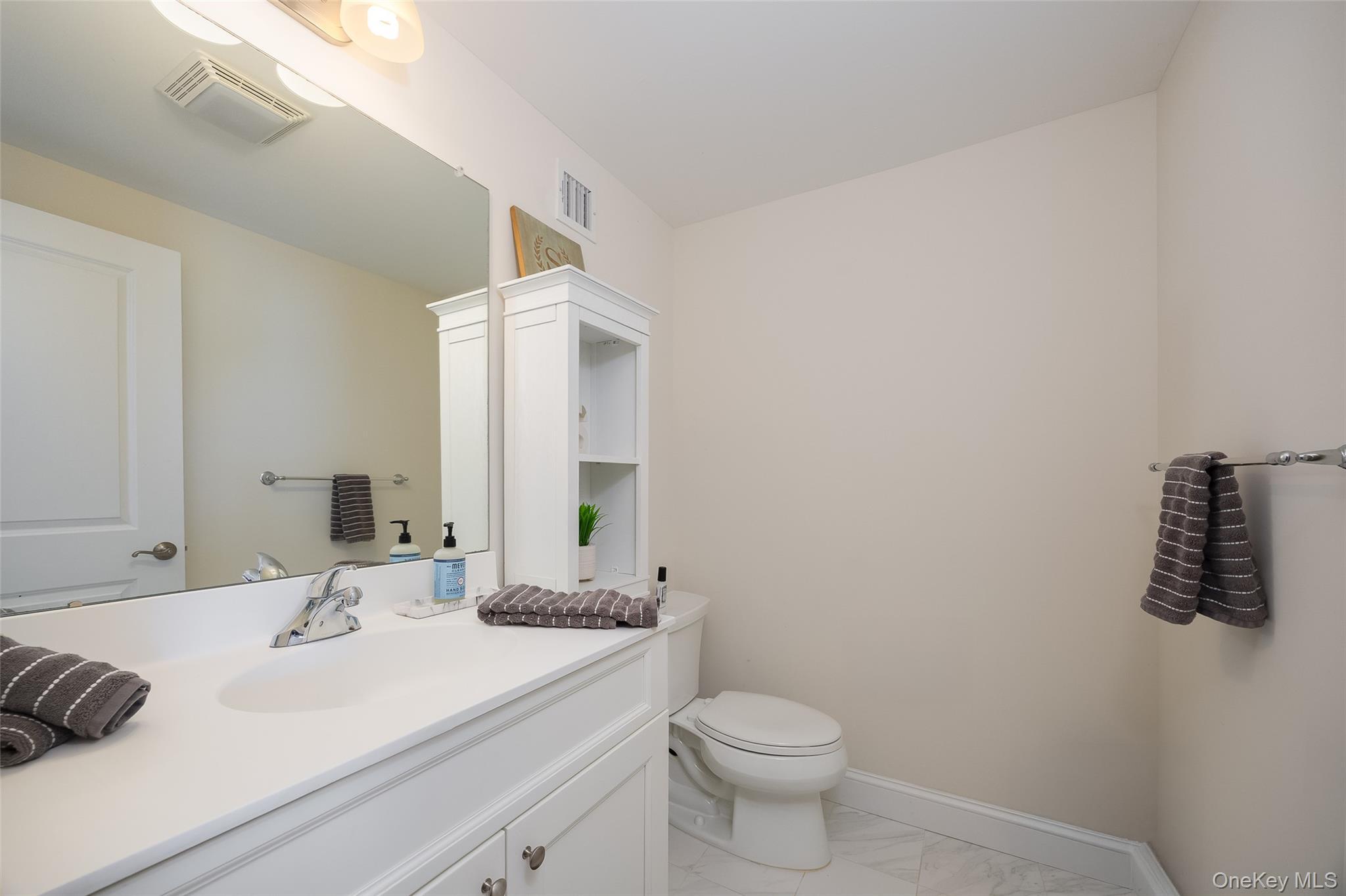 Single Family Hudson View Terrace Dutchess County, NY 12538, MLS-1013906-20