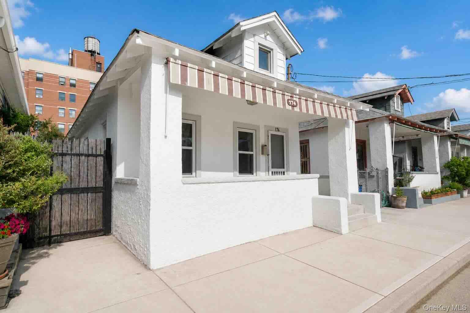 Single Family Beach 25th Street  Queens, NY 11691, MLS-1013923-2