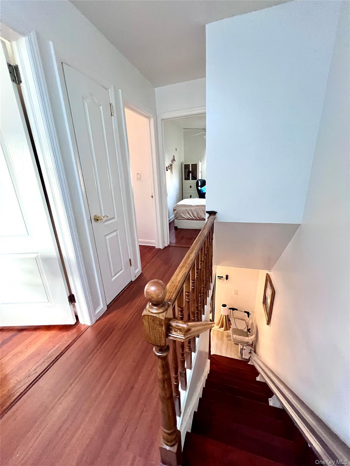 Single Family 196th Queens, NY 11365, MLS-1013932-23
