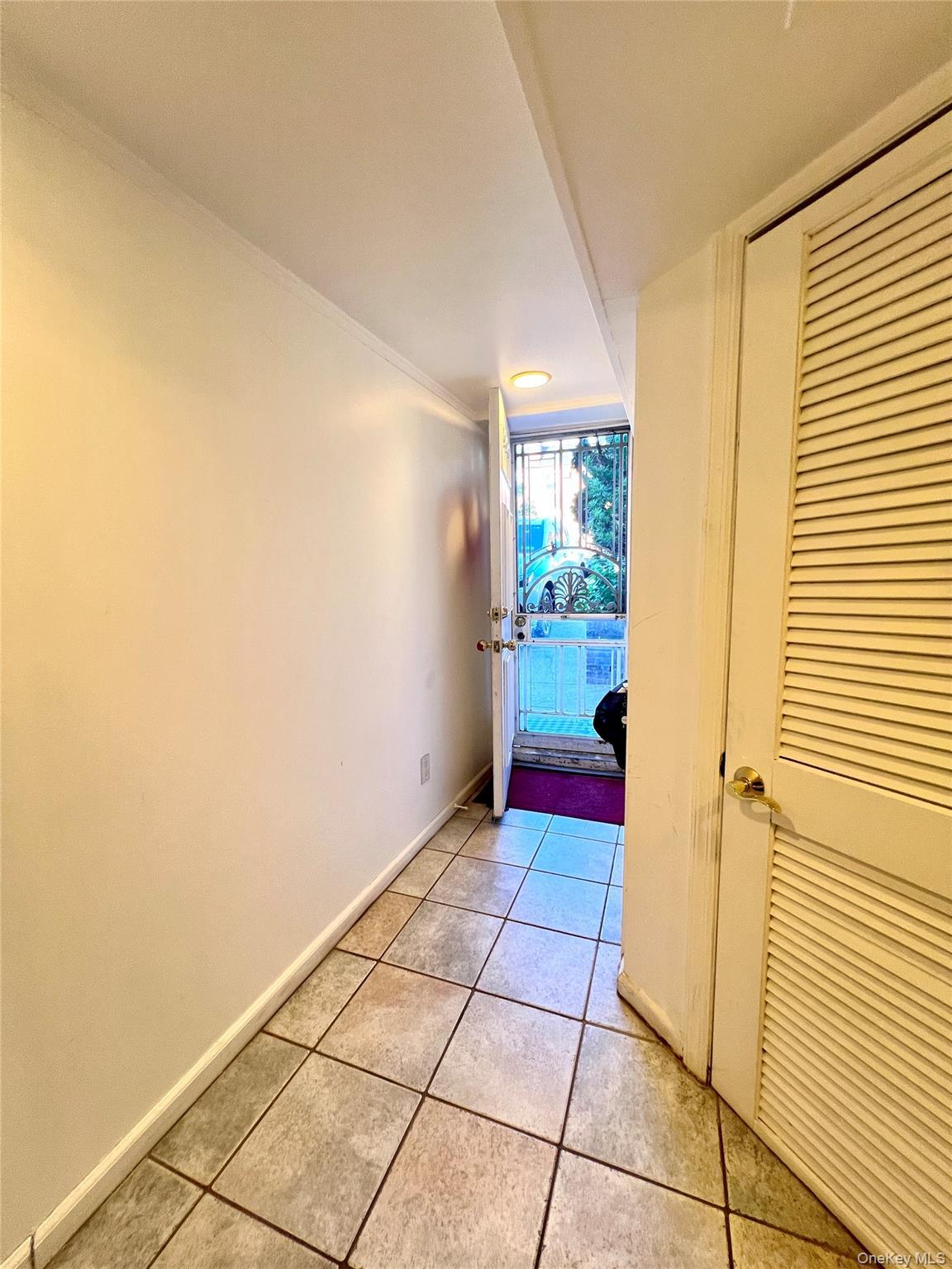 Single Family 196th Queens, NY 11365, MLS-1013932-25