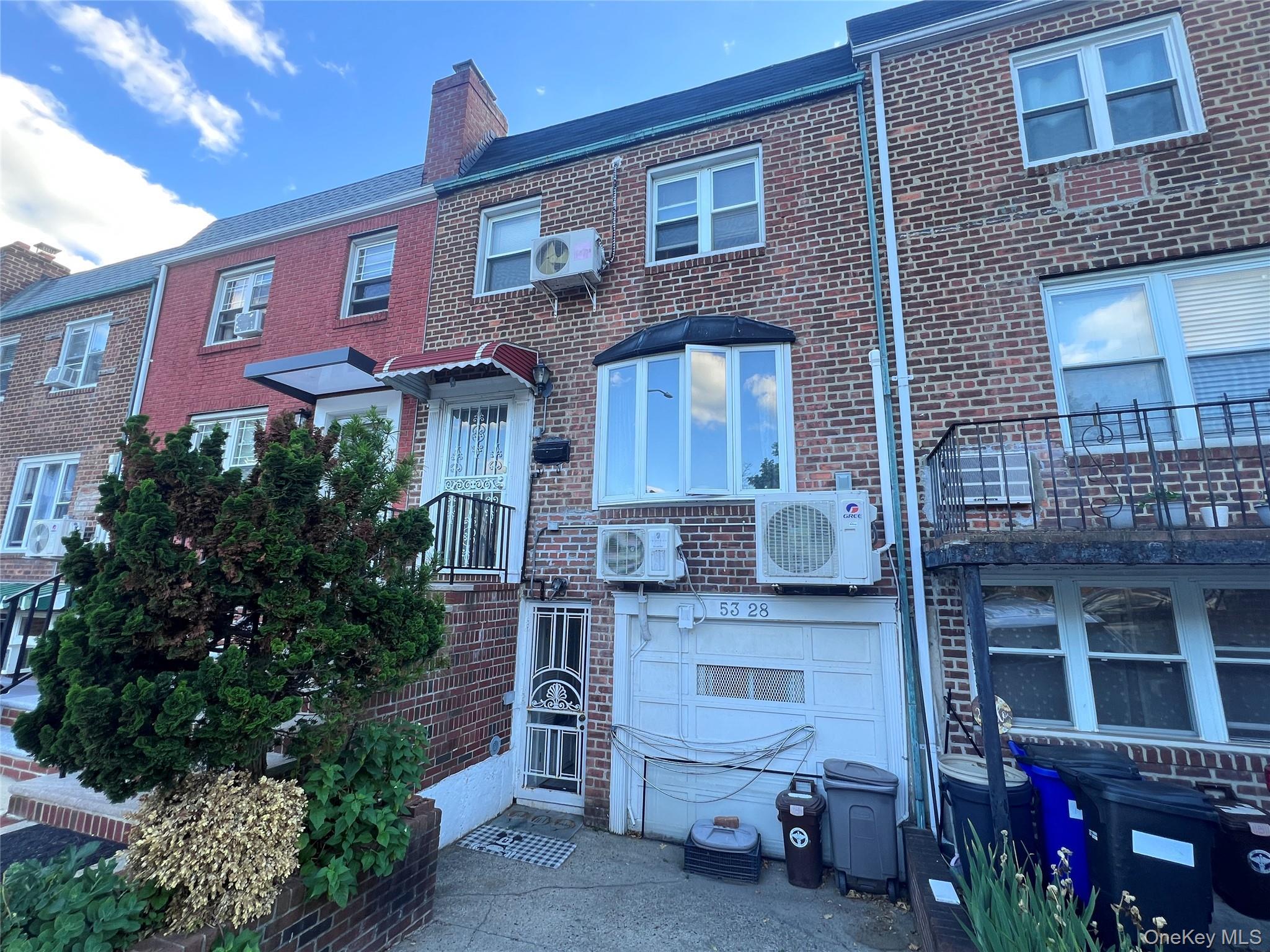 Single Family 196th  Queens, NY 11365, MLS-1013932-32