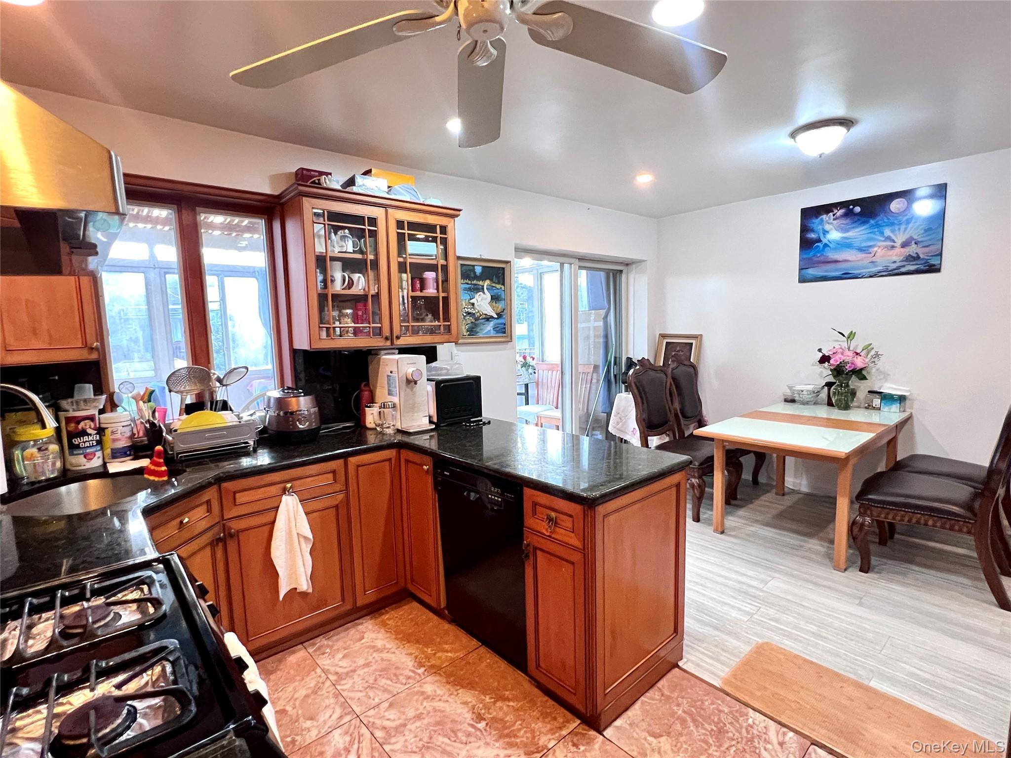 Single Family 196th Queens, NY 11365, MLS-1013932-8